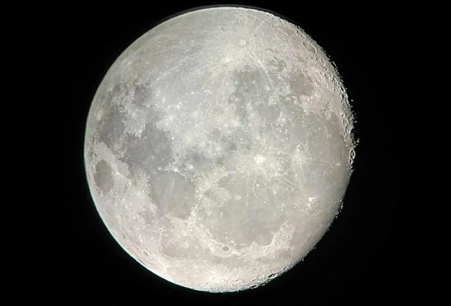 The Moon photographed in 2025 from Agia Marina beach, Porto Rafti